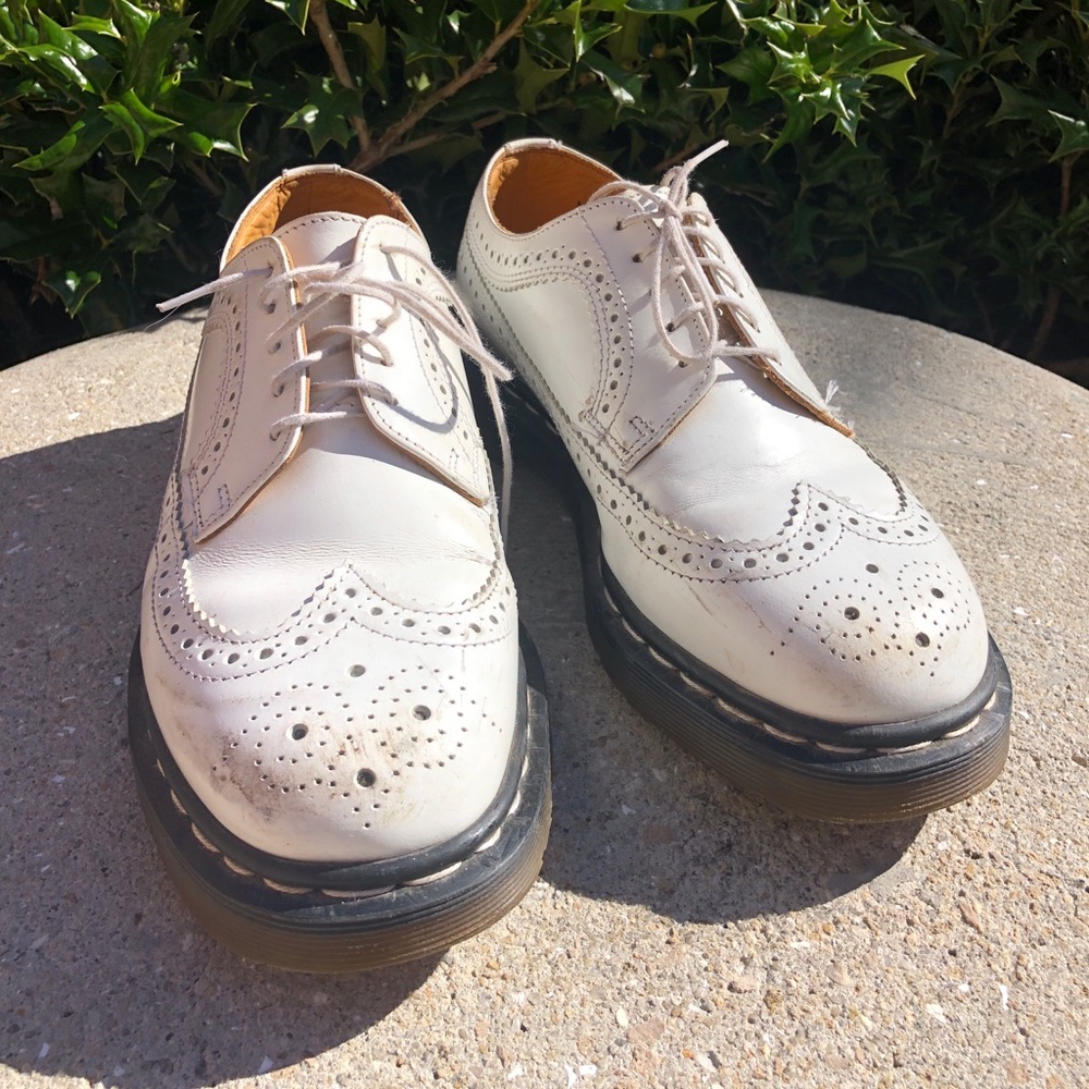 White Dr Martens! 🖤